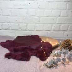 Vachtje bordeauxrood